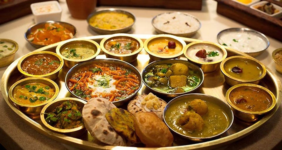 Delicious-Lunch-Thali-Karnataka-Wood-Street-Howard-Johnson-Bangalore