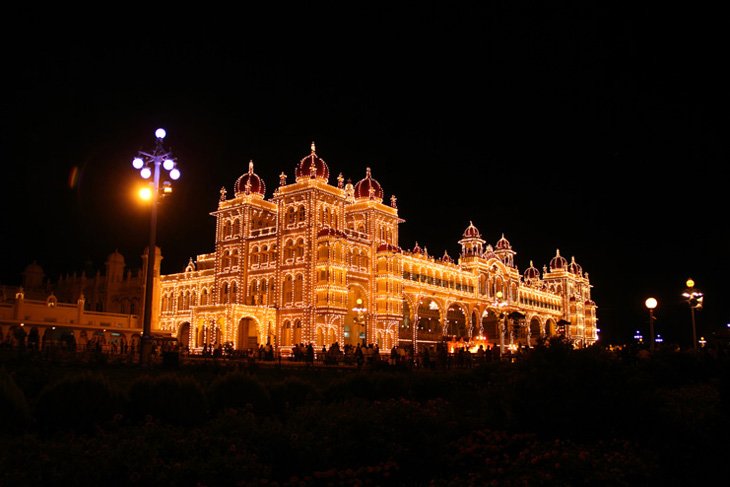 Mysore-Dasara-Illumination-Mysore-Palace